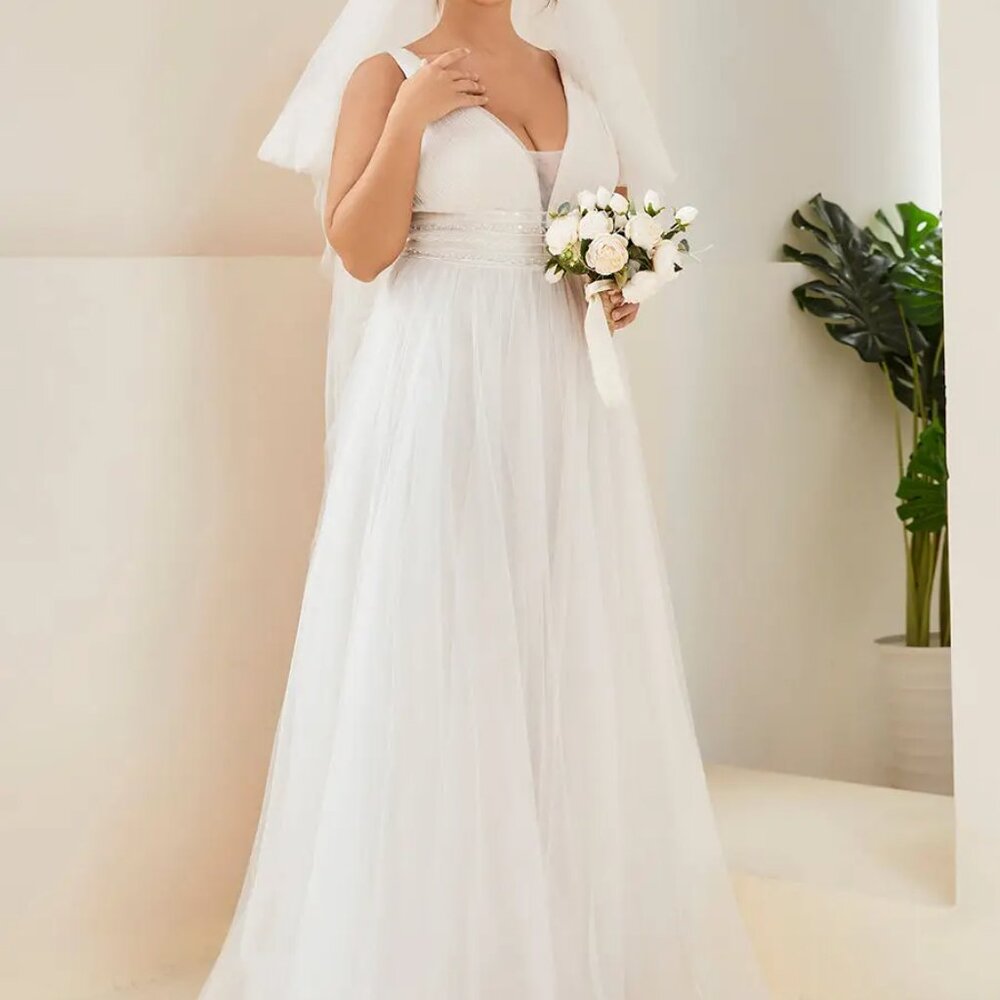 NWT Plus Size A-line Sleeveless Mesh Wedding Dress in Ivory